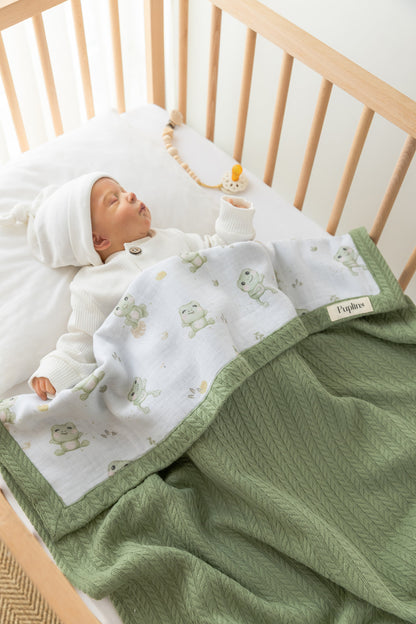 Fifi Kurbağa Kişiselleştirilmiş Bebek Battaniyesi – %100 Pamuk
